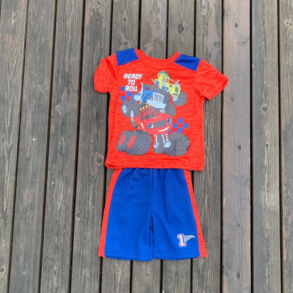 Nickelodeon size 2T Boys Shorts and T-shirt Set